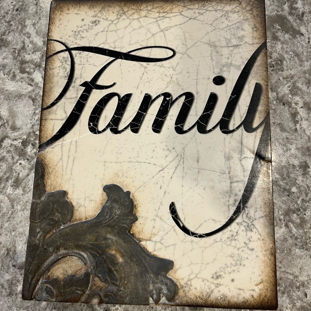 Sid Dickens Memory Blocks and Tiles -T341 -Family (Preowned)